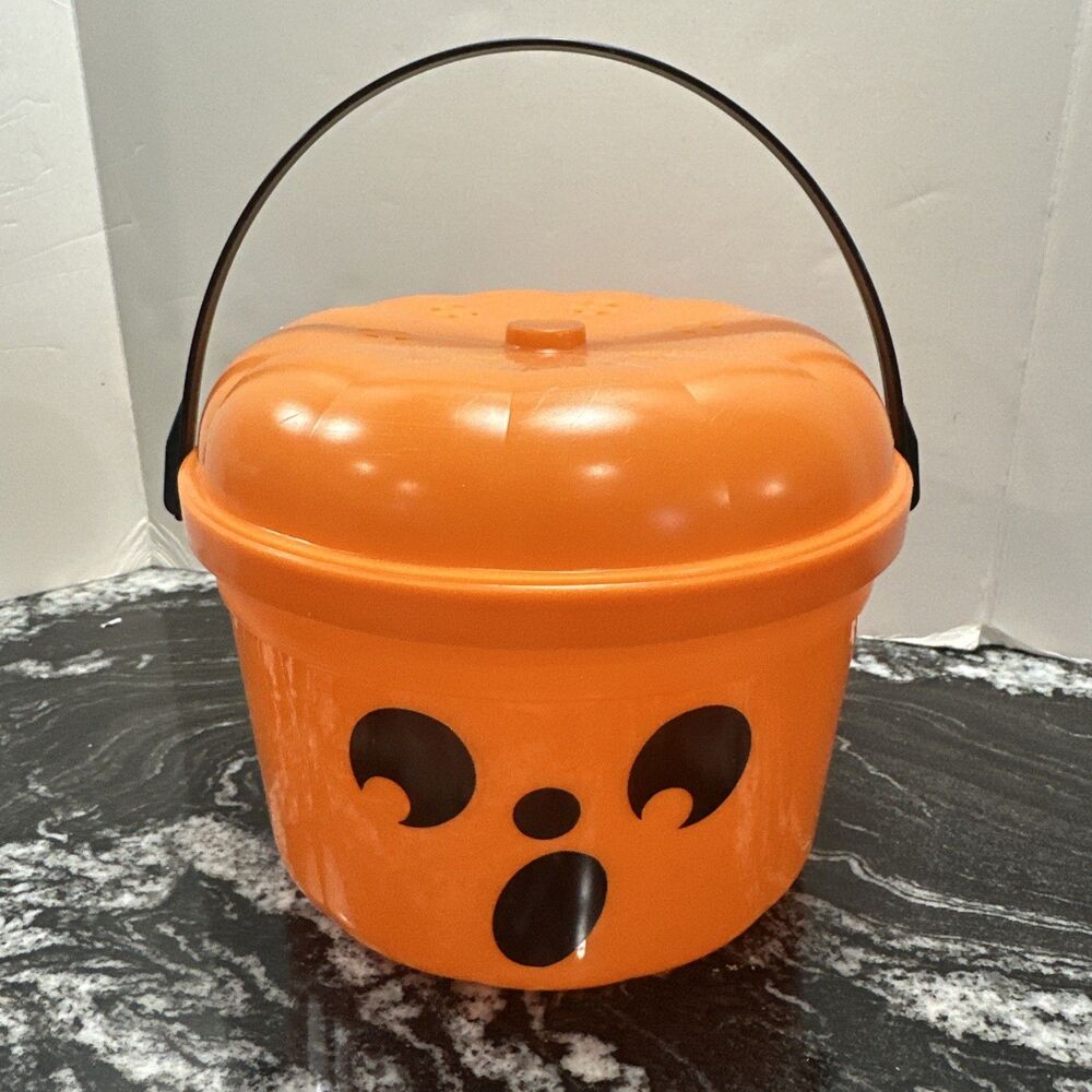 Vintage McDonalds McBoo Candy Boo Bucket Halloween Pumpkin Happy Meal 1986